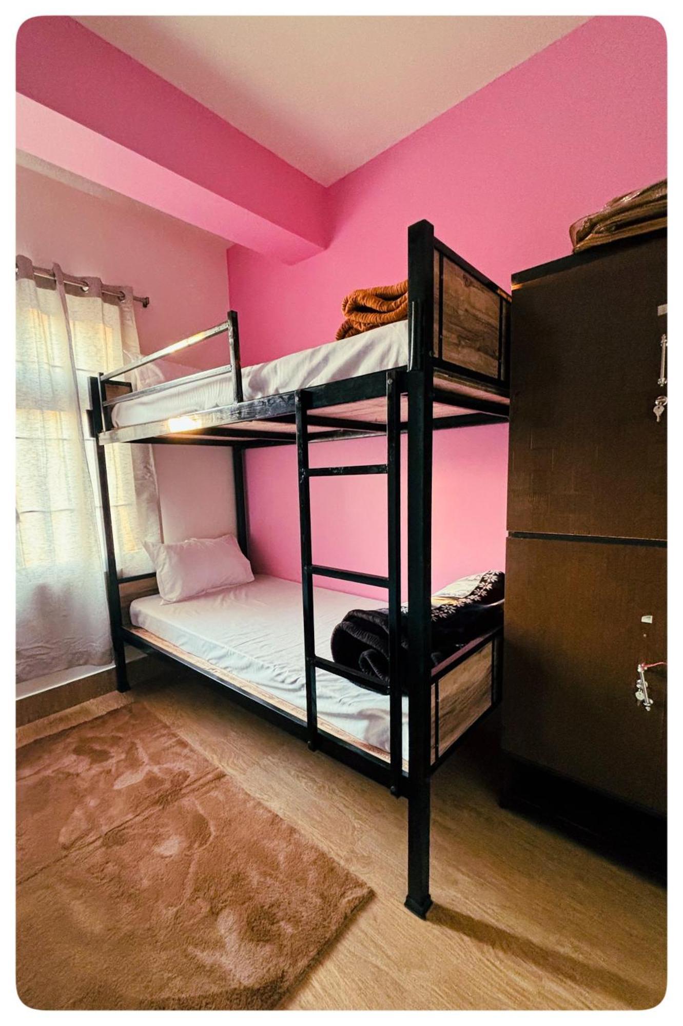 Stargaze Backpackers Shillong Hostel Luaran gambar